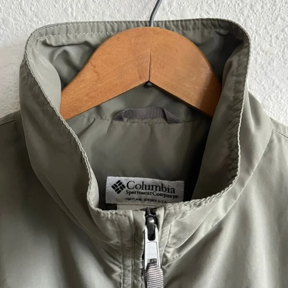 Columbia women's Green Lightweight Lined Full Zip Jacket Size M Style WL3008